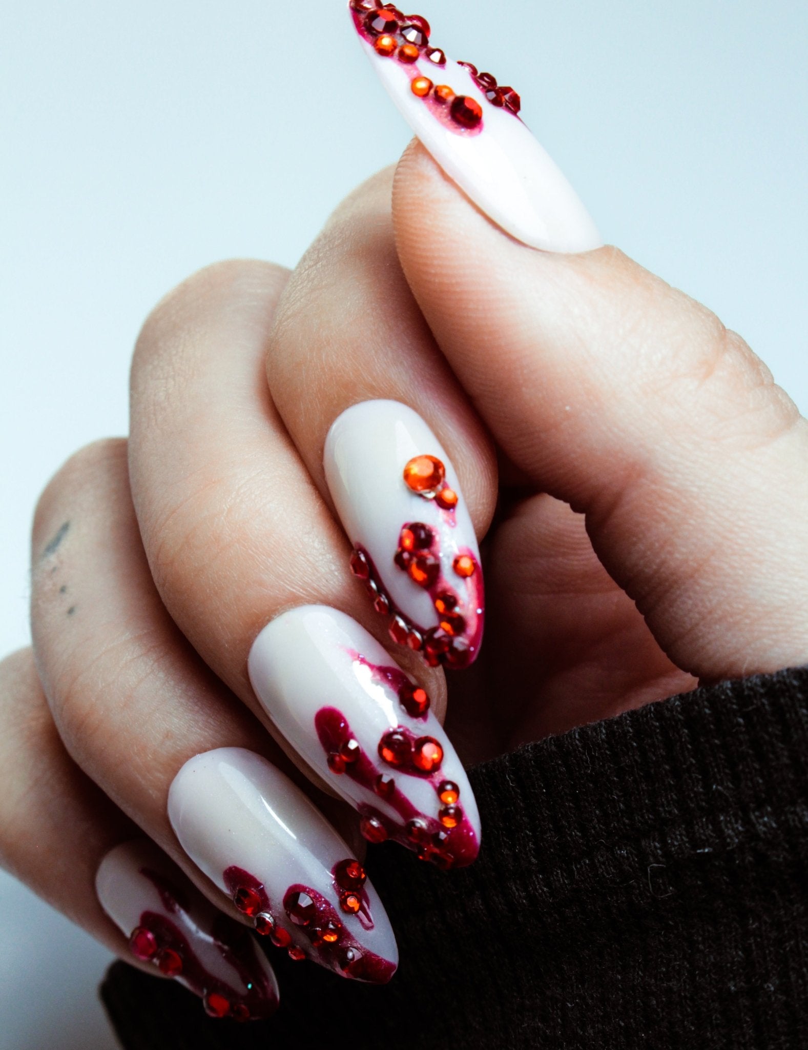 Morticia - Julia Trombetta
