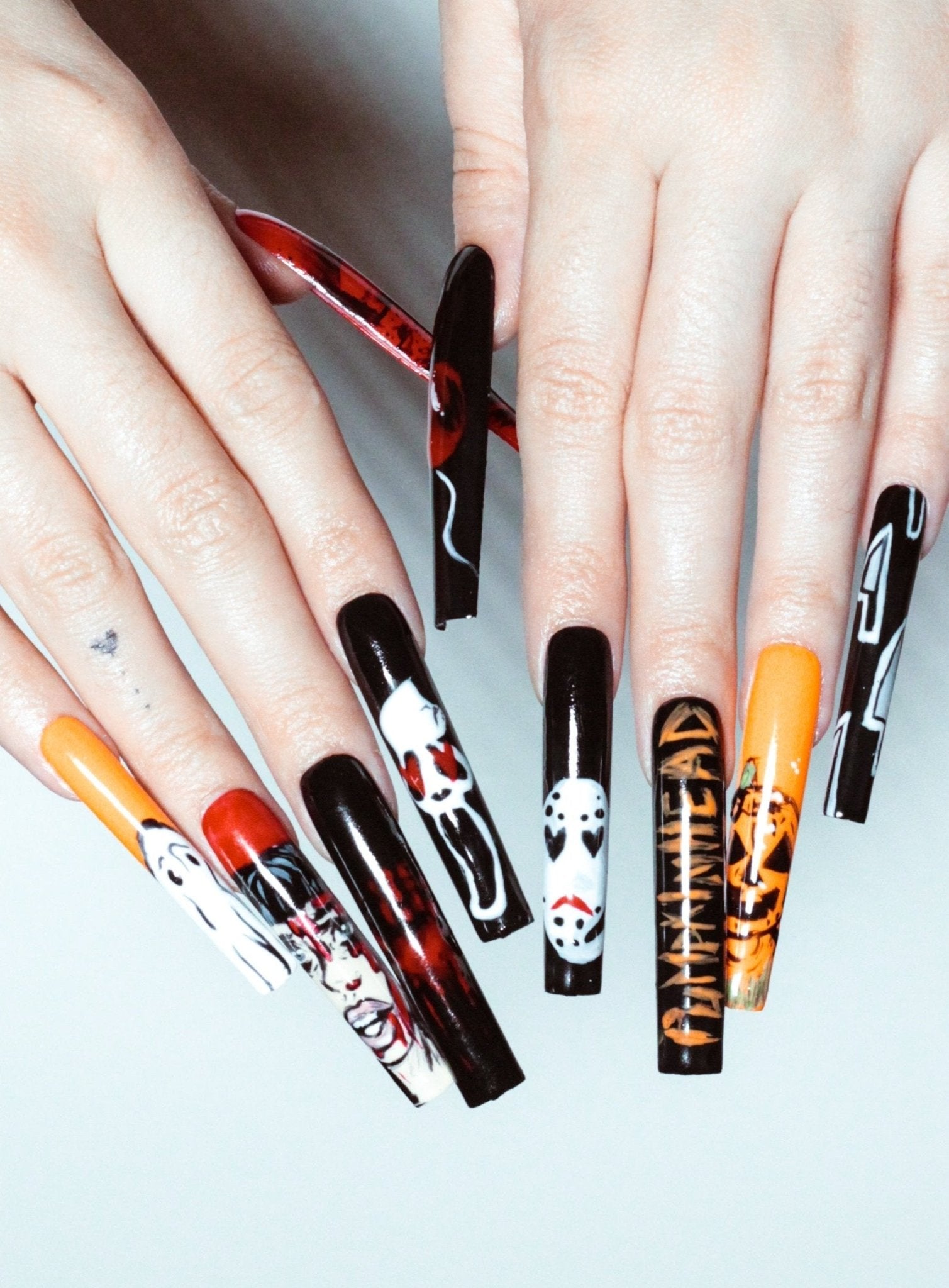 Slasher - Julia Trombetta